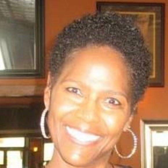 Meet your Posher, Rae - Picture 1 of 1